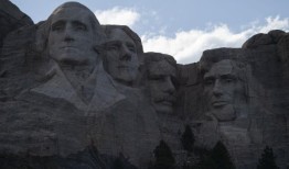 不，阿拉巴马州的总统日不是为了纪念乔治·华盛顿和亚伯拉罕·林肯