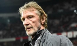 吉姆·拉特克利夫爵士确定了曼联开始改革的日期，因为有两个优先事项出现