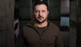 泽伦斯基向美国议员发表讲话，就对乌克兰的新援助展开辩论