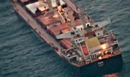 欧盟海军称被劫持的货船驶往索马里海岸