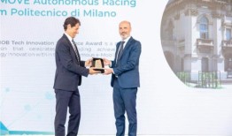 意大利教授在电动交通论坛获奖