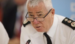 斯托蒙特敦促优先考虑警察