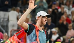 詹尼克·辛纳在辛辛那提的胜利被兴奋剂丑闻玷污：球迷质疑胜利的真正代价