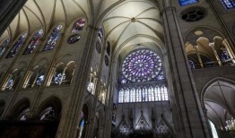 马克龙让人们第一次看到火灾后的巴黎圣母院