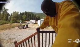 房主用门铃摄像头感谢消防员扑灭采石场大火