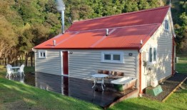 少年的梦想给他带来了一个历史性的家：“三年的空闲时间和周末”