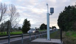 经过长达十年的社区运动，远北高速摄像机终于打开了