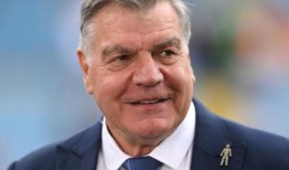 阿勒代斯希望在波切蒂诺离开的谣言中得到切尔西的职位