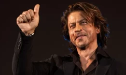 宝莱坞明星沙鲁克·汗在获奖后表示“很高兴回来”