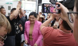 勇敢的祖母，72岁，“很荣幸”成为奥尔顿塔的首席游乐设施测试员