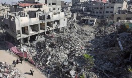 在100天的战争中，加沙医生在恐怖和损失中奋力拯救生命