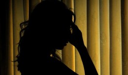 英国国家医疗服务体系开通111热线，如何快速获得心理健康帮助