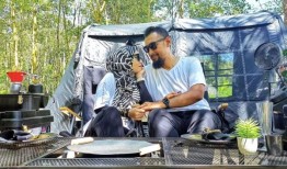 树林里的结婚纪念日