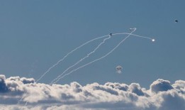 真主党用140枚火箭弹袭击以色列北部