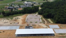 威尔逊分享了将于2024年秋末开放的新匹克球场的照片