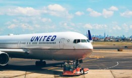 父母起诉美联航，6岁女儿被热餐“烧伤和毁容”