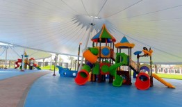 铁道部在梅赛伊德开放国际标准的公共公园