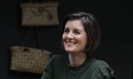 由Myjanne Jensen主持的“我：新西兰先驱报”播客Māori探索土著身份和文化