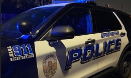 一名男子在伯明翰西南部家中被枪杀，这是该市24小时内发生的第三起谋杀案