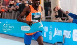 Kiplimo打破半程马拉松世界纪录