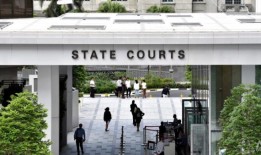 游客在一名女子的饮料中掺入勃起功能障碍药物“报复行为”，被判入狱