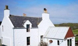 老大哥偶像在催人泪下的求婚后订婚了