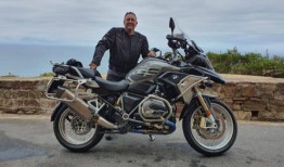 珠宝抢劫犯被判入狱25年